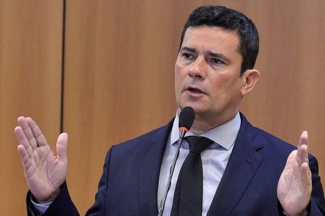 Globo chama Sérgio Moro pro Conversa Com Bial e tira sarro do próprio convidado