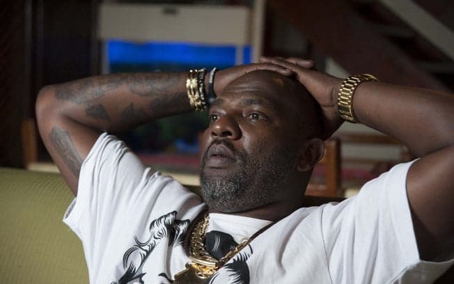 Viúva de Mr. Catra não se controla, revela coisas que ninguém sabia e pede: "me perdoa"