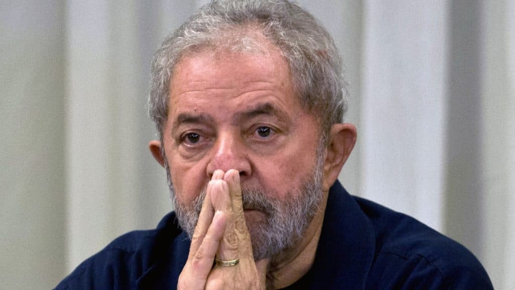 Direto da cadeia, Lula ataca a TV Globo e faz revelação chocante sobre a emissora