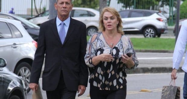 Ex-Paquita, Ana Paula consegue medida protetiva contra seu ex-marido, após agressões