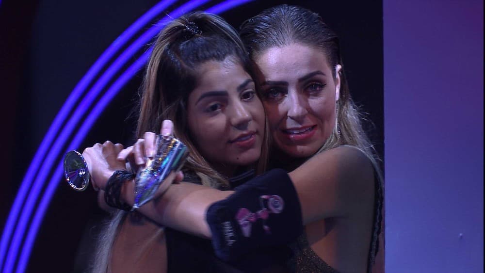 Hariany recusa ajuda financeira de Paula e toma decisão sobre amizade com campeã do BBB19