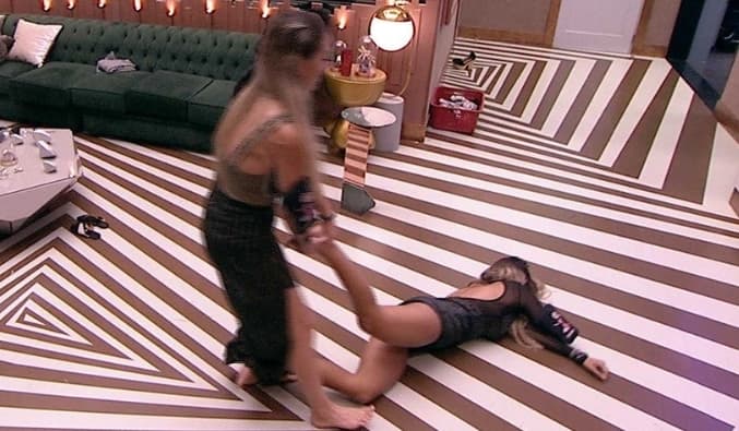 Hariany é escorraçada da Globo após Paula ser agredida brutalmente no BBB19: #HarianyExpulsa