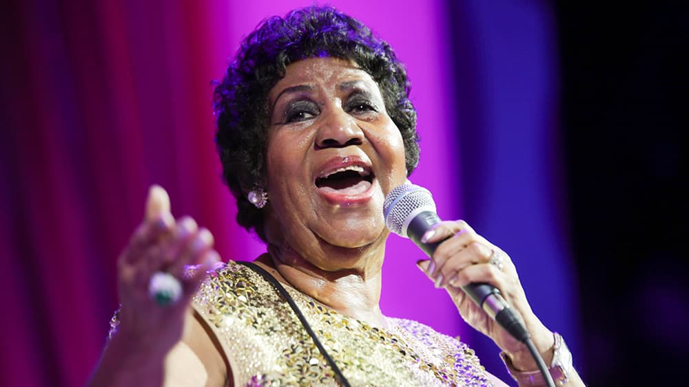 Morta no ano passado, Aretha Franklin faz história e é primeira mulher a conquistar famoso prêmio póstumo