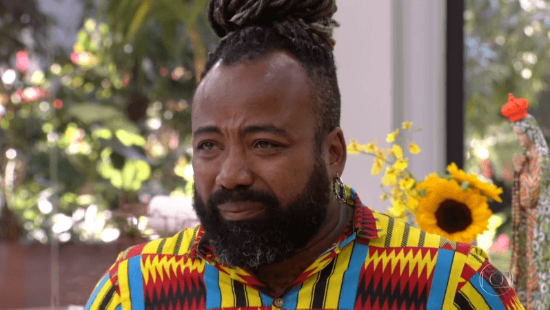 Farto e revoltado, ex-BBB Rodrigo aciona advogado e denunciará participantes do BBB 19 contra racismo e injúria