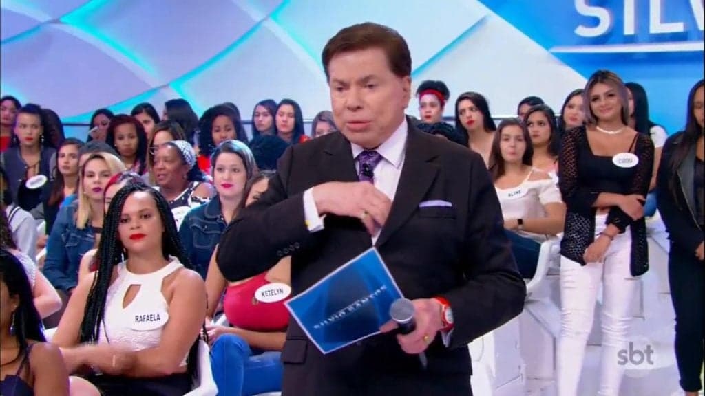 Silvio Santos dá puxão de orelha em apresentadora do SBT e a proíbe de aparecer sem maquiagem no ar