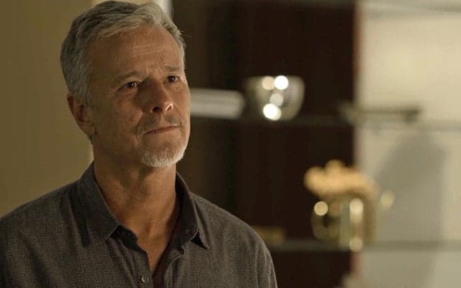 Serial killer de O Sétimo Guardião deve ser mulher, indica Sampaio em cena da novela