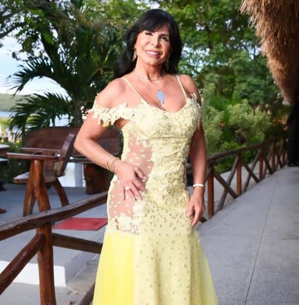 Gretchen no casamento do amigo Carlinhos Maia com Lucas Guimarães. (Foto: Reprodução) Gretchen no casamento do amigo Carlinhos Maia com Lucas Guimarães. (Foto: Reprodução)