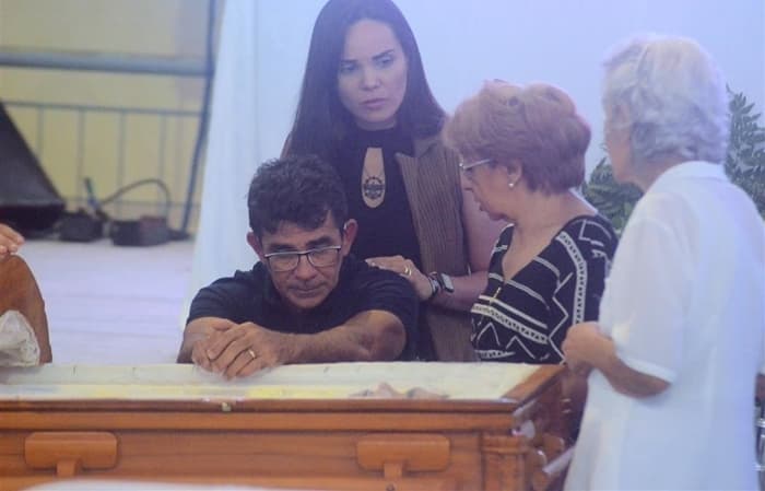 Pai de Gabriel Diniz fala sobre o filho, se emociona e fãs choram; fotos