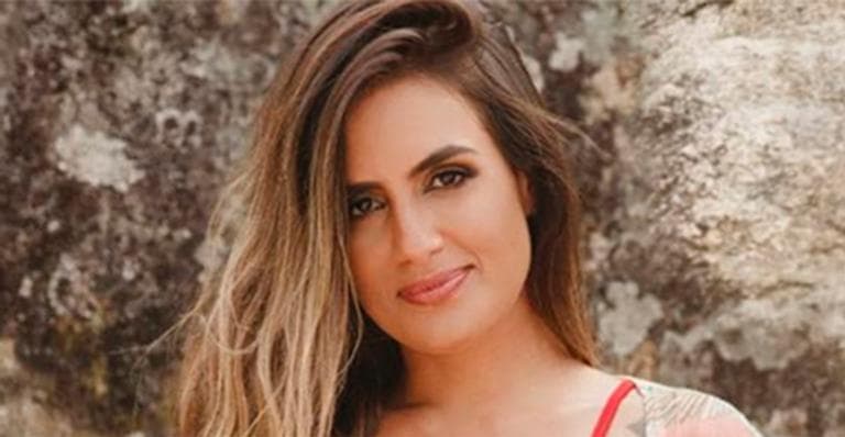 Ex-BBB Carol Peixinho está namorando com ator da Globo, tenta esconder, mas identidade do rapaz é revelada