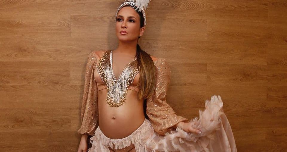 Claudia Leitte completa 39 anos, recebe declaração emocionante de marido e causa comoção com romantismo