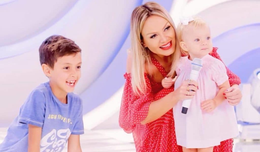 Após gravidez de risco, Eliana revela dificuldades e história de superação emocionante