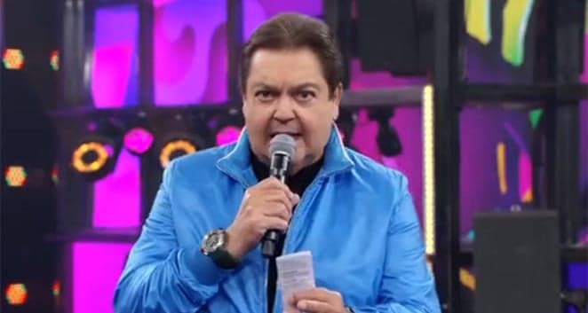Faustão usa jaqueta de grife em programa da Globo e valor exorbitante causa grande choque no público