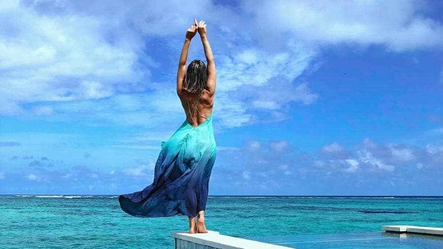 Bruno Gagliasso e Giovanna Ewbank tem férias em lugar paradisíaco e valor da diária espanta