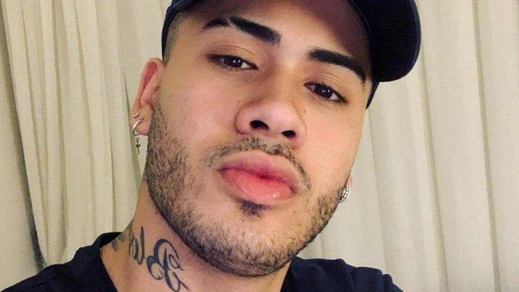Kevinho toma atitude ousada, publica foto com mãos em partes íntimas e debocha de Neymar; confira
