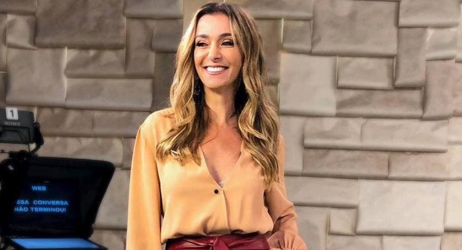 Mônica Martelli assume relacionamento com magnata de 66 anos: "Quero viver a paixão"