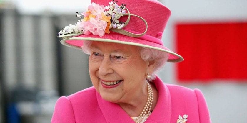 Rainha Elizabeth oferece fortuna para alguém administrar suas redes sociais; saiba valor