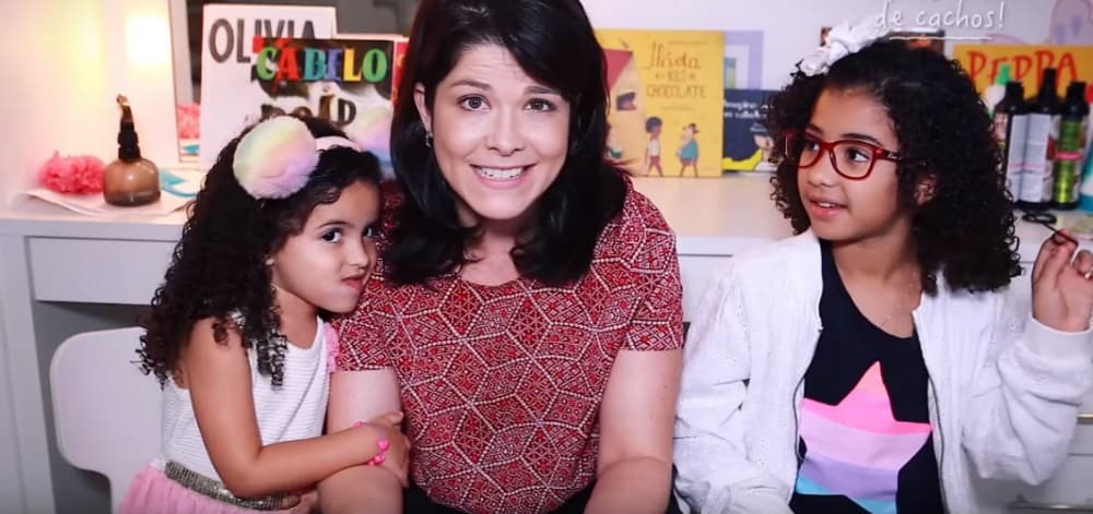 Após dizer que não ama ser mãe, Samara Felippo desabafa novamente sobre maternidade: "Não é linda"