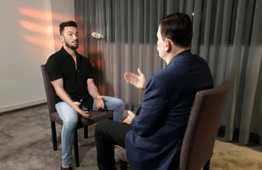Após revelar ser gay, Diego Hypolito ignora a Globo e concede grande entrevista ao SBT