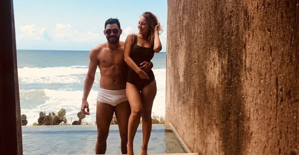 Namorada de Gabriel Diniz pode estar grávida e notícia seria dada para o cantor no dia da morte dele