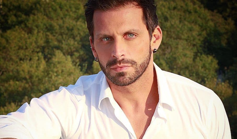 Aos 41 anos, Henri Castelli revela jejum de sexo, expõe quantas vezes faz por ano e causa espanto: "Pelo menos duas"