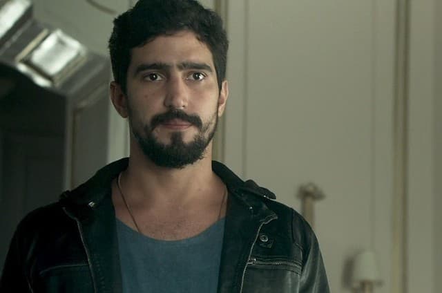 Órfãos da Terra: Jamil revela passado para Dalila e choca
