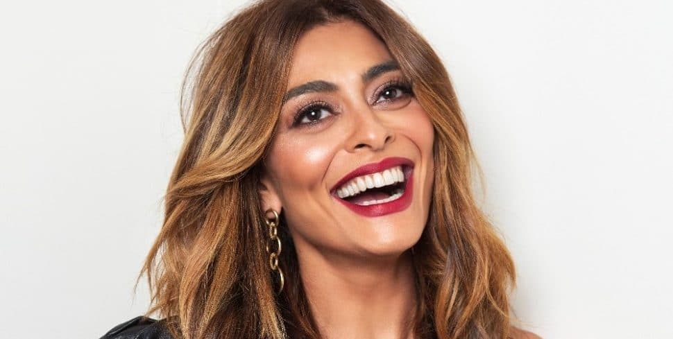 Nua, Juliana Paes sensualiza e prova que é a Dona do Pedaço e muito mais