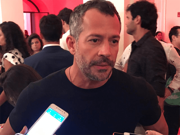 Filha de Malvino Salvador, após o pai ser demitido da Globo, deixa "luxo" de lado e mostra que é gente como a gente