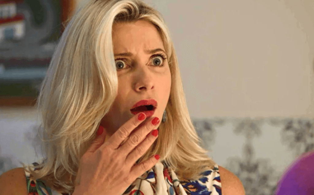 Letícia Spiller fala sobre grave crise financeira e entrega drama: "Não posso comprar"