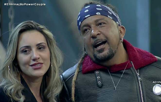 Power Couple: Marcelo Tchakabum e Elaine Costa são eliminados e Nicole Bahls fica surpresa com votação: "A gente"?