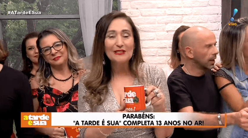 Sonia Abrão comemora 13 anos de A Tarde é Sua na RedeTV