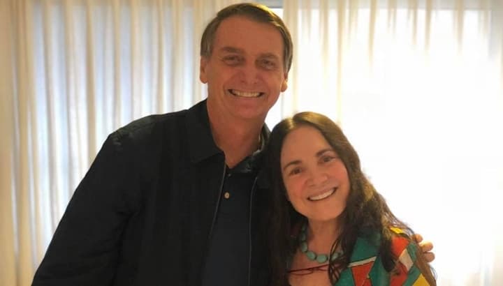 Regina Duarte "rebate" diretor por apoio a Bolsonaro e faz revelação sobre personagem feminista na Globo: "Eu nunca quis ser"