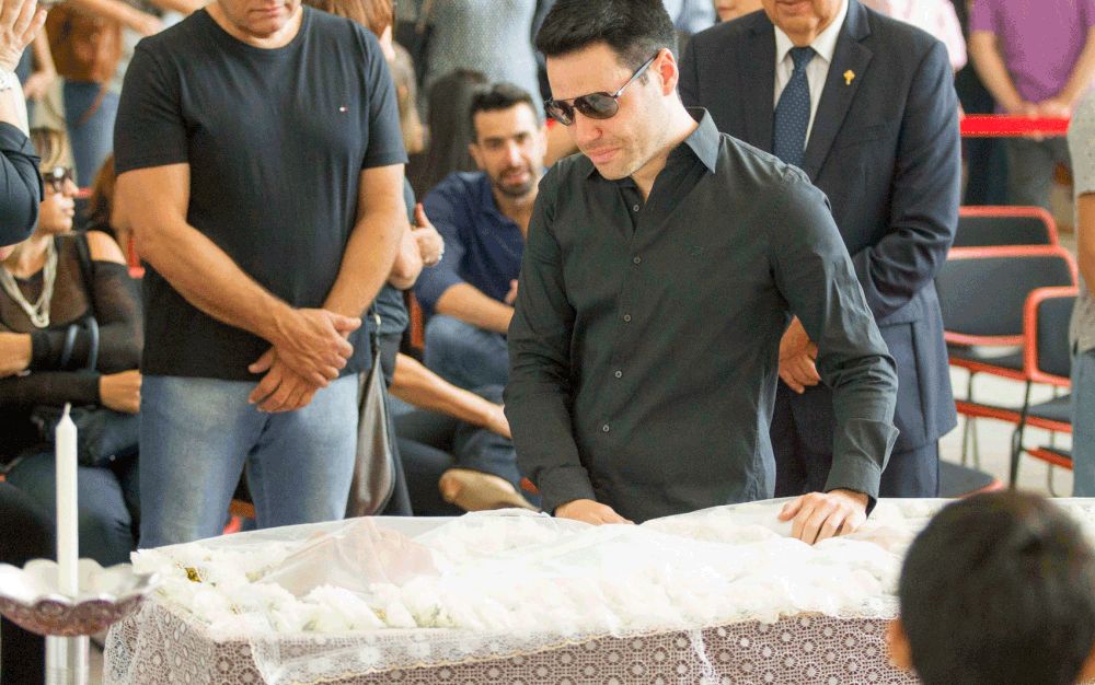 Após morte na família, Luiz Bacci entra em desespero, revela luto e situação comove fãs