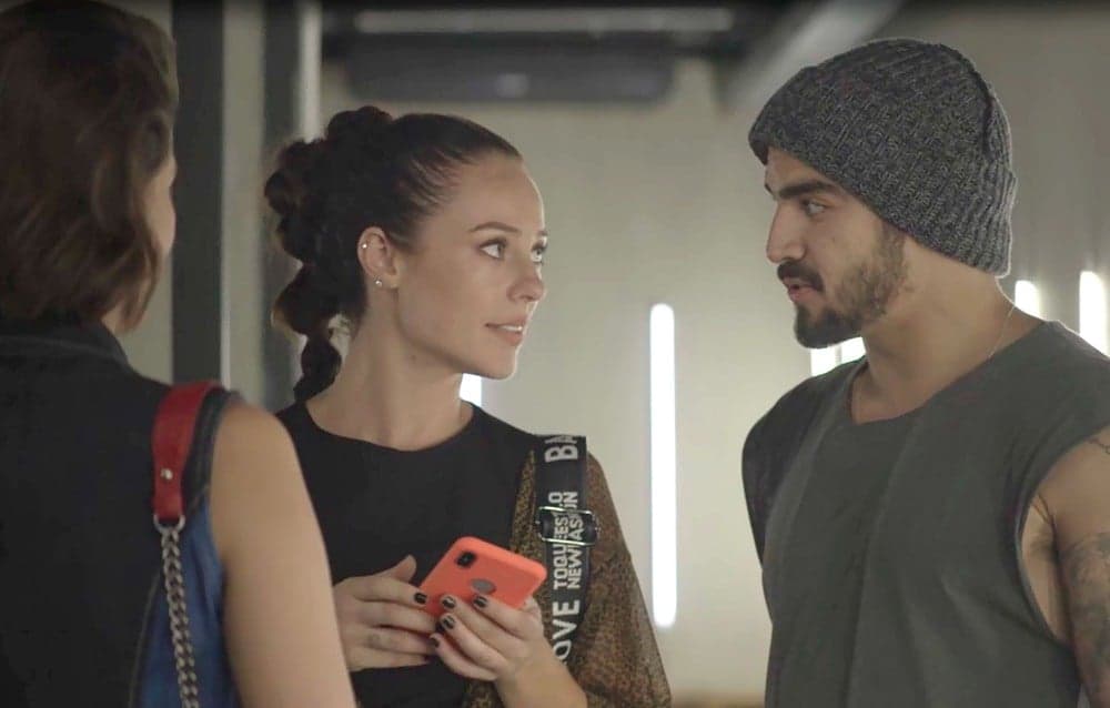 Paolla Oliveira e Caio Castro surgem juntos, fazem clima esquentar e fãs apontam affair entre eles