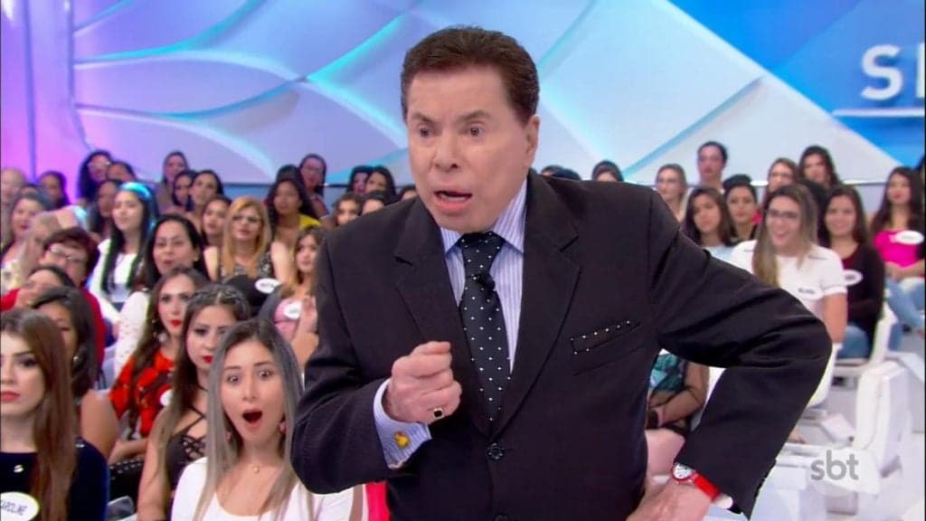 Jornalista demitida após 12 anos de SBT, quebra o silêncio, expõe empresa e desmascara Silvio Santos
