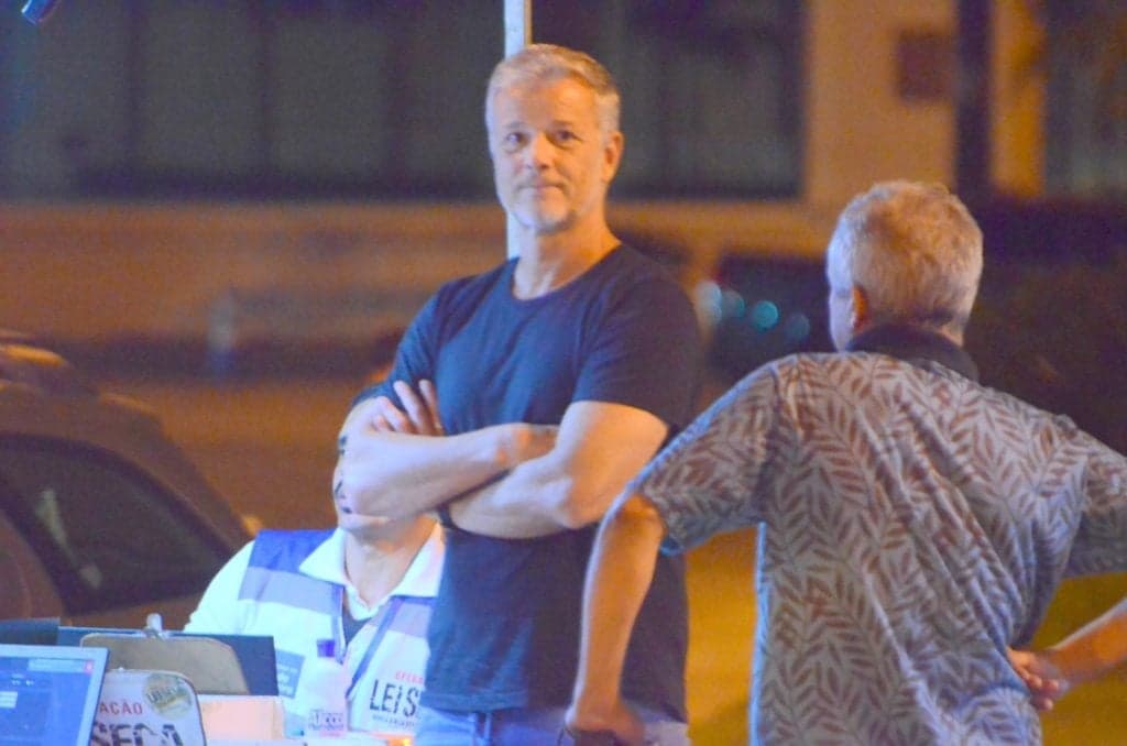 Marcello Novaes curte noitada, é parado pela polícia, se dá mal e fotos constrangedoras são reveladas
