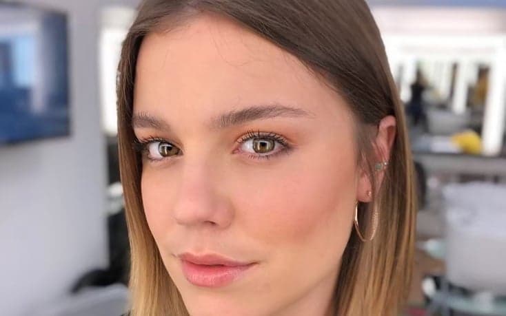 Alice Wegmann faz pedido de namoro e comenta iniciativa: "Sou uma pessoa corajosa"