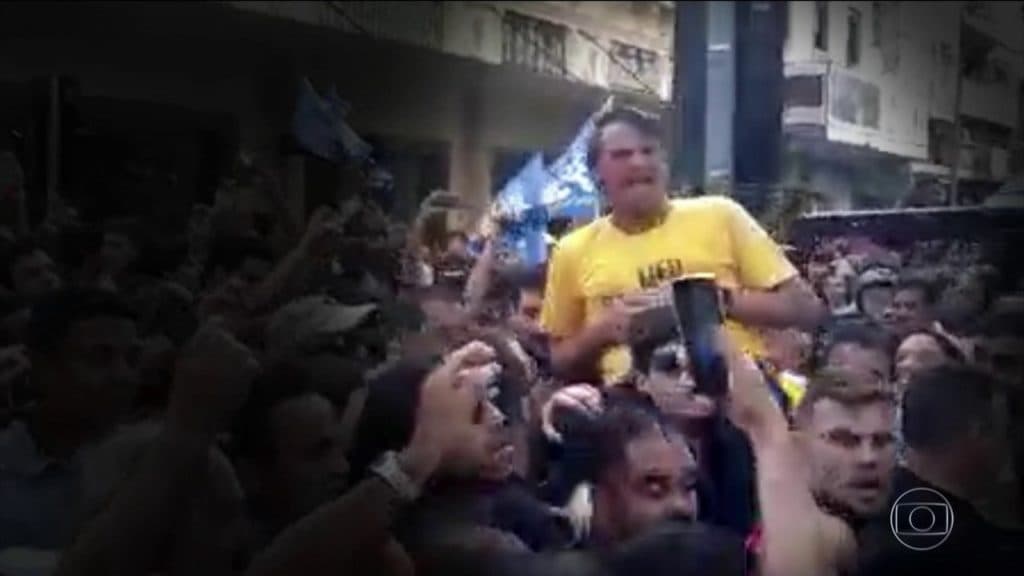 Jair Bolsonaro se torna vítima de duro golpe, emissoras se envolvem em polêmica e ataque contra presidente ganha financiadores