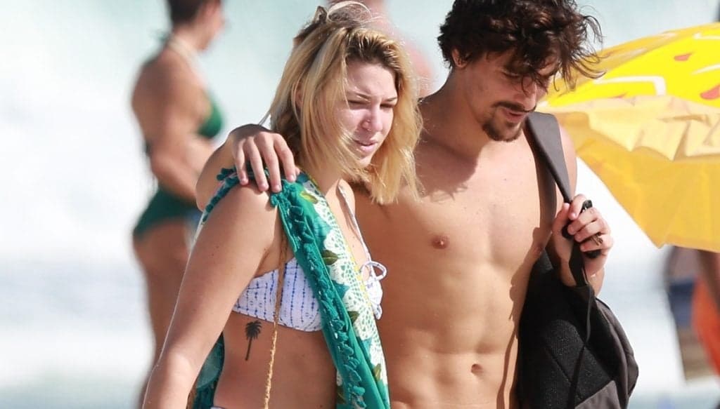 Bruno Montaleone, ex de Sasha, se envolve com loira misteriosa; ela rompe silêncio e verdade entre eles finalmente se torna pública