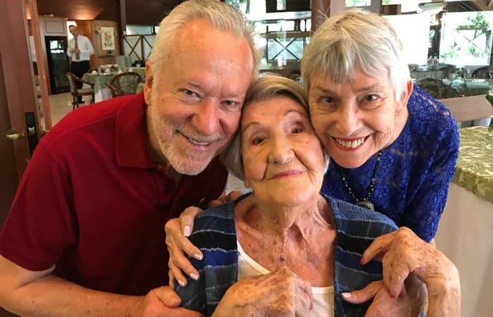 Alexandre Garcia revela luto com morte da mãe aos 100 anos e afirma: 'Missão cumprida'