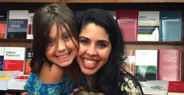 Bela Gil exibe vídeo da filha cantando e detalhe especial chama a atenção dos fãs