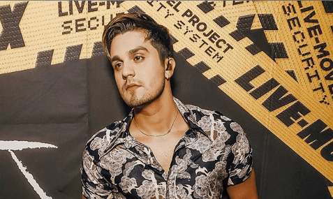 Luan Santana surpreende ao mostrar parte íntima e deixa público atiçado com o tamanho: "Acesa"