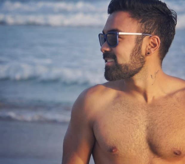 Filho de famoso sofre ataque homofóbico e faz denuncia: "não quero mais aceitar que me chamem de 'viadinho'"