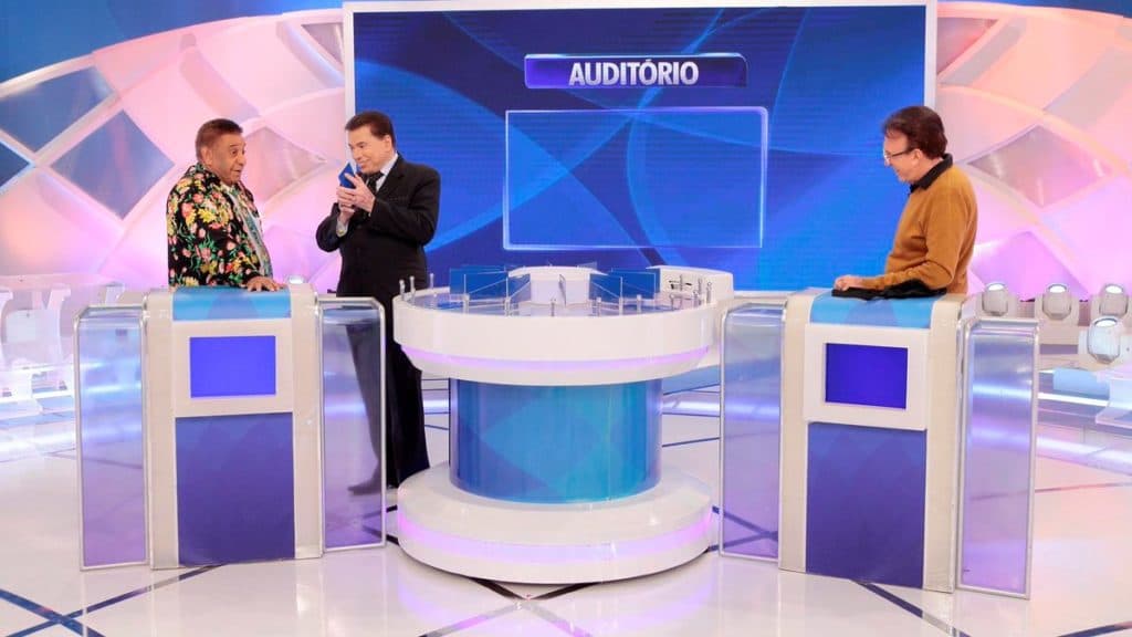 Agnaldo Timóteo aparece no Silvio Santos mesmo em estado grave de saúde e programa é duramente criticado