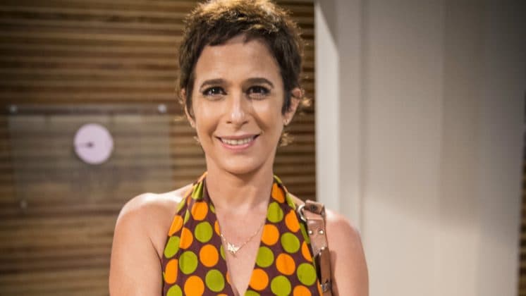 Andrea Beltrão vai à falência após decisão de Bolsonaro e anuncia trabalho como faxineira