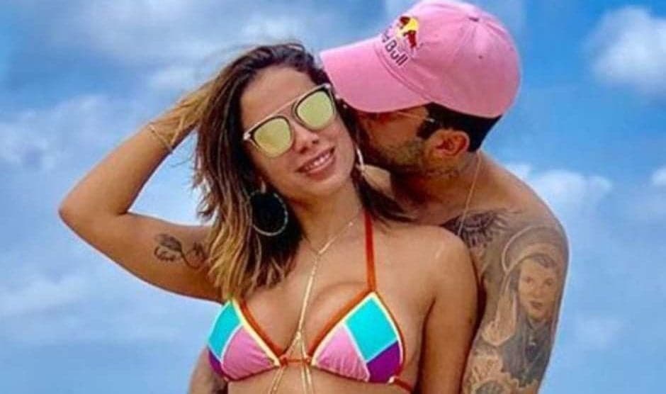 A cantora Anitta flagrou o ex-marido da atriz da Globo, Luana Piovani, Pedro Scooby em momento delicado na cama (Foto Reprodução/Instagram)