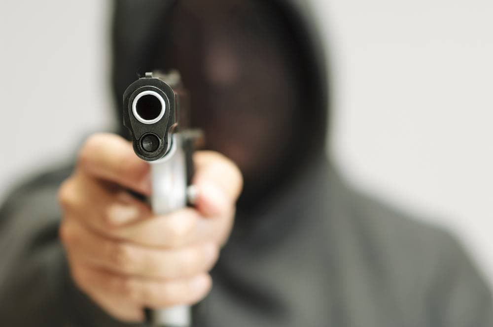 Famoso pastor morre tragicamente com 15 tiros; vídeo cai na internet e mostra algo que ninguém conhecia