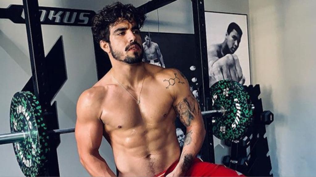 Os atores da Globo Caio Castro e Sérgio Guizé já foram acusados de ter mau hálito (Reprodução: Instagram)