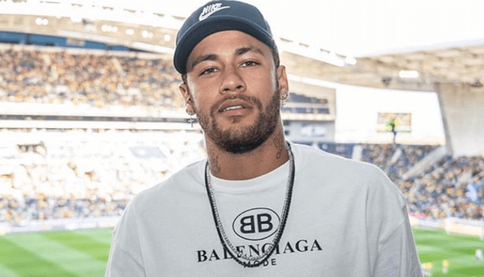 Após chamar Neymar de estuprador, ex-BBB é atacada: "Ridícula, desequilibrada"