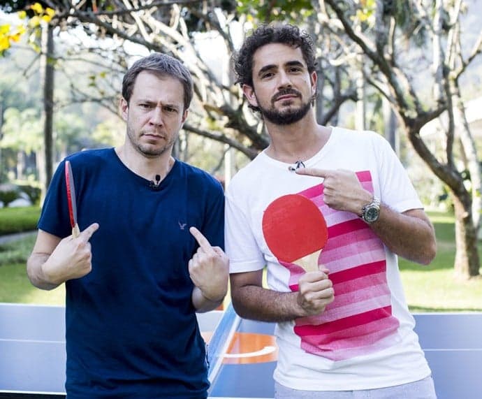Tiago Leifert e Felipe Andreoli conversam no estilo "pingue-pongue" (Foto: Globo) Tiago Leifert e Felipe Andreoli conversam no estilo "pingue-pongue" (Foto: Globo)