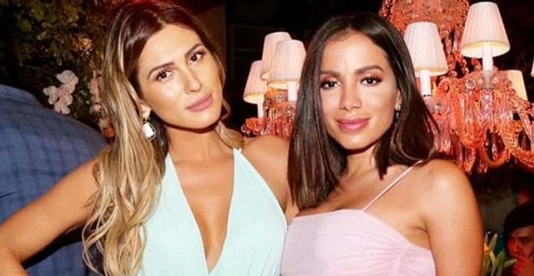 Casada, Lívia Andrade quebra o silêncio, expõe momento íntimo com Anitta e entrega relação